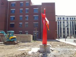 hj1723 不銹鋼雕塑—凌空之剪_青島國際服裝城不銹鋼雕塑、石雕、玻璃鋼雕塑_濱州宏景雕塑有限公司